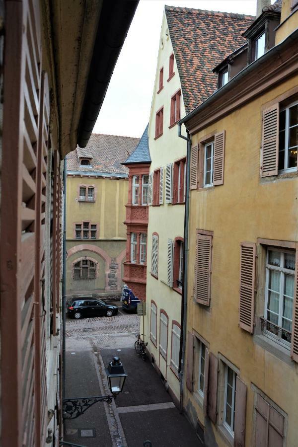 Ferienwohnung Le Cerf Colmar Exterior foto